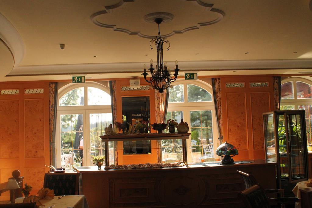 Hotel Und Restaurant Waldschloesschen Crivitz Εξωτερικό φωτογραφία