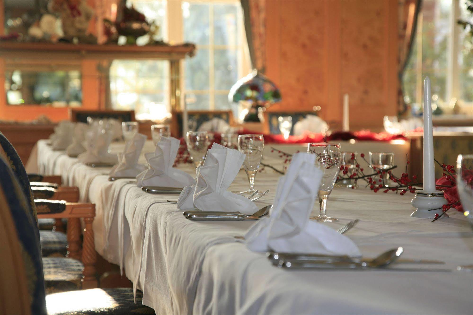 Hotel Und Restaurant Waldschloesschen Crivitz Εξωτερικό φωτογραφία